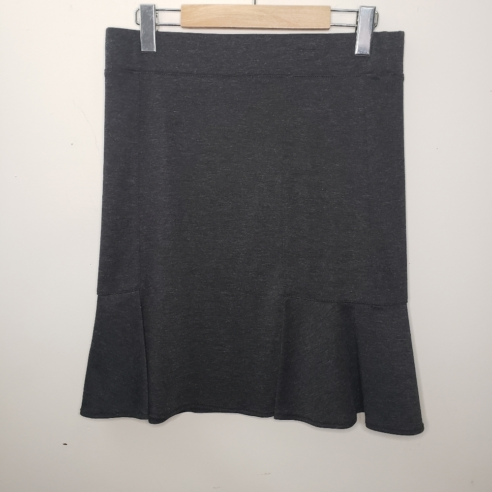 Max Studio Grey Flared Mermaid Hem Skirt Size S